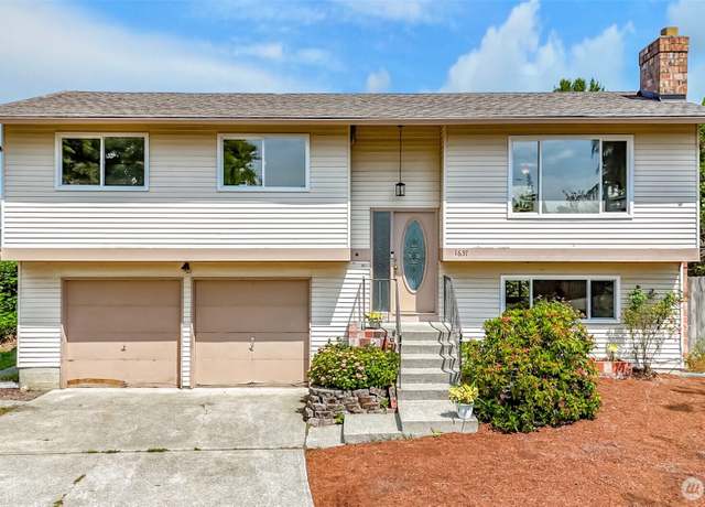 Property at 1637 Jefferson Ct SE, Renton, WA 98058, 4 beds, 2.5 baths