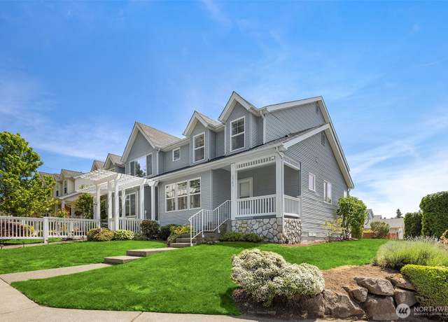Property at 3701 NE 6th St, Renton, WA 98056, 3 beds, 2.5 baths