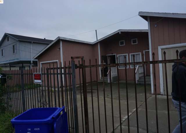 Property at 10711 Russet St, Oakland, CA 94603