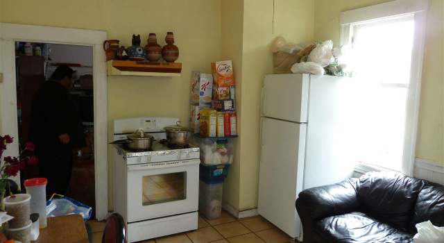 Photo of 840 Athens Ave, Oakland, CA 94607