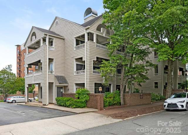 Property at 212 W 10th St #3, Charlotte, NC 28202, 2 beds, 1 bath