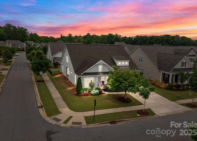 Property at 16034 Rushwick Dr, Huntersville, NC 28078, 3 beds, 3 baths