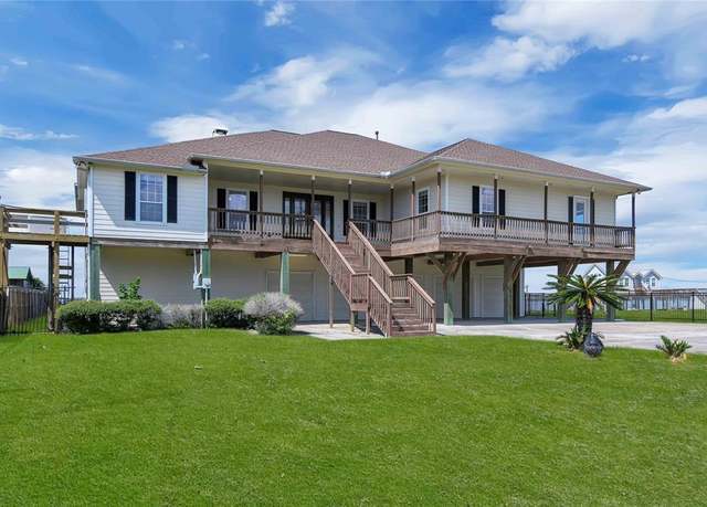 Property at 466 S Burnett Dr, Baytown, TX 77520, 4 beds, 3.5 baths