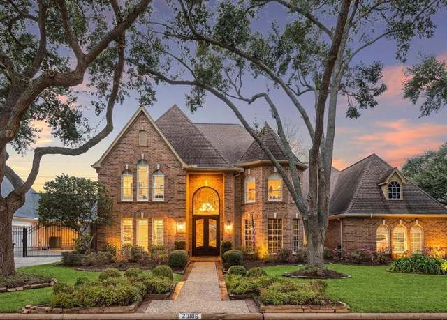 Property at 20106 Ambervine Cir, Katy, TX 77450, 5 beds, 3.5 baths