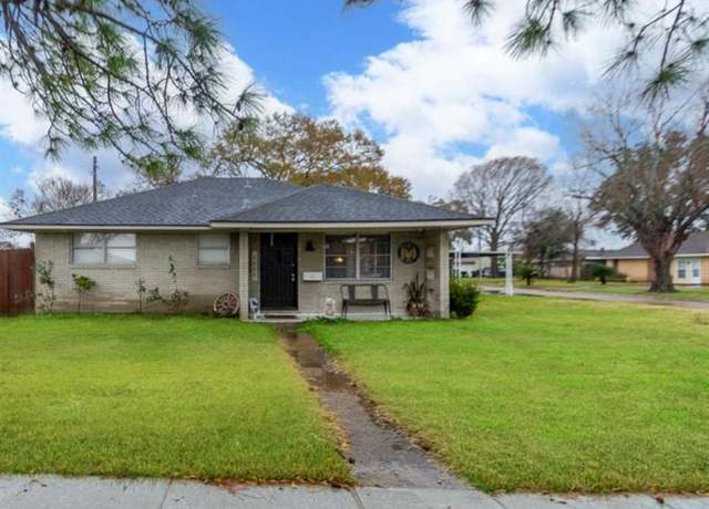 Property at 9902 Kittrell St, Houston, TX 77034, 3 beds, 2 baths