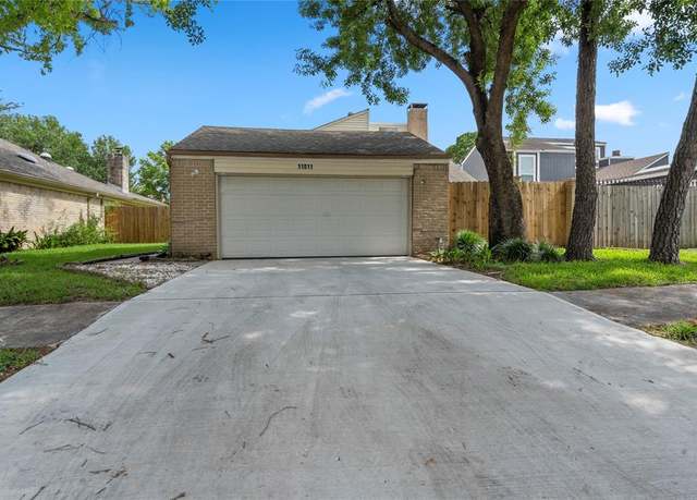 Property at 11011 Bandlon Dr, Houston, TX 77072, 3 beds, 2.5 baths