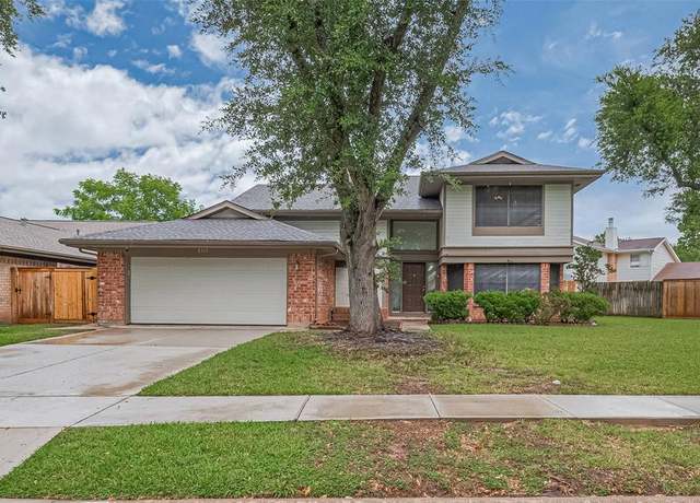 Property at 2115 Streamcrest Ln, Sugar Land, TX 77479, 5 beds, 3.5 baths