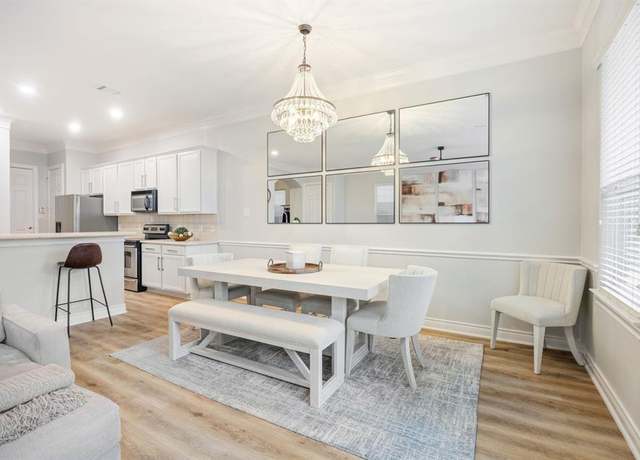 Property at 5741 Kansas St, Houston, TX 77007, 3 beds, 2.5 baths