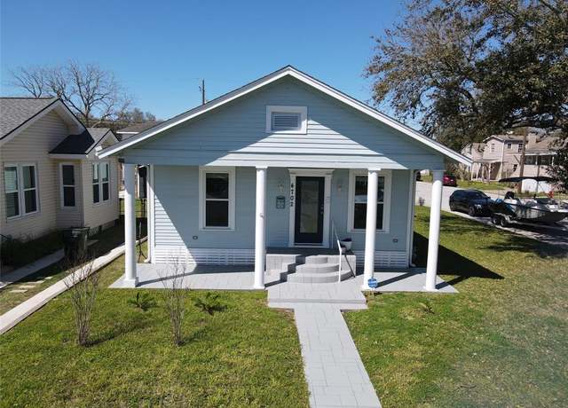 Property at 4702 Avenue N 1/2 Ave, Galveston, TX 77551, 2 beds, 1.5 baths