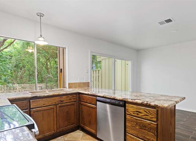 Property at 2139 E Settlers Way, The Woodlands, TX 77380, 2 beds, 1.5 baths