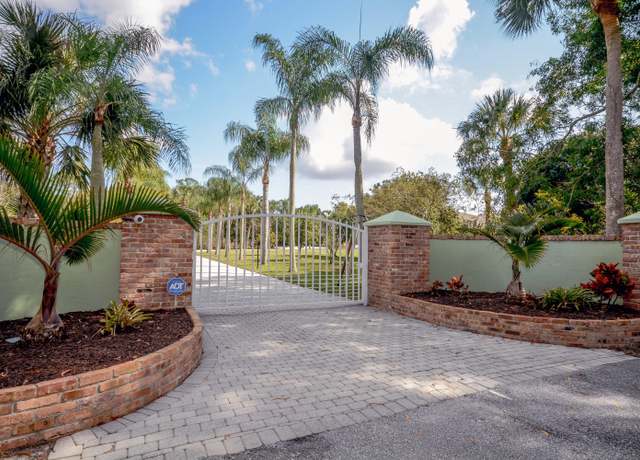 Property at 10534 Dogwood Trl, Jupiter, FL 33478, 5 beds, 4 baths