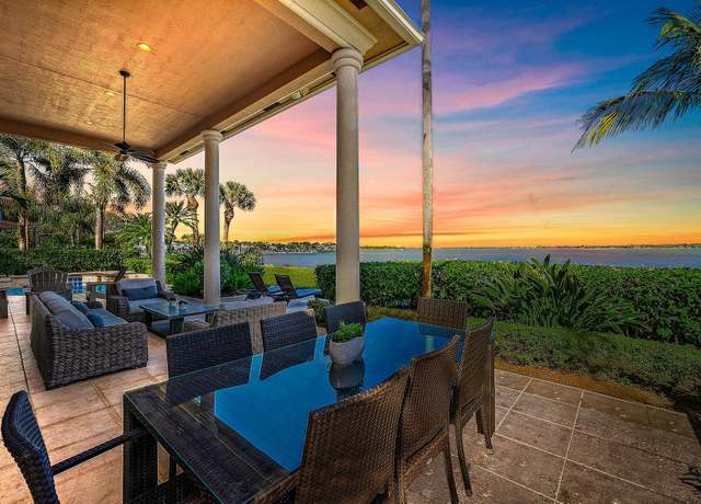 Property at 166 SW Palm Cove Dr, Palm City, FL 34990, 4 beds, 5 baths