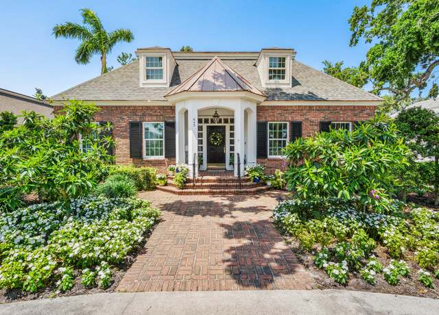 Property at 645 Riomar Dr, Vero Beach, FL 32963, 3 beds, 4.5 baths