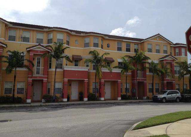 Property at 3306 Shoma Dr #305, Royal Palm Beach, FL 33414, 3 beds, 3.5 baths