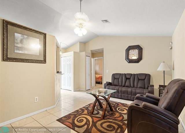 Property at 4835 32nd Ave, Vero Beach, FL 32967, 3 beds, 2 baths