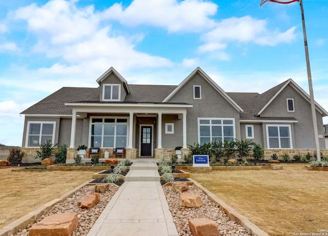 Property at 139 Christian St, Castroville, TX 78009, 4 beds, 3 baths