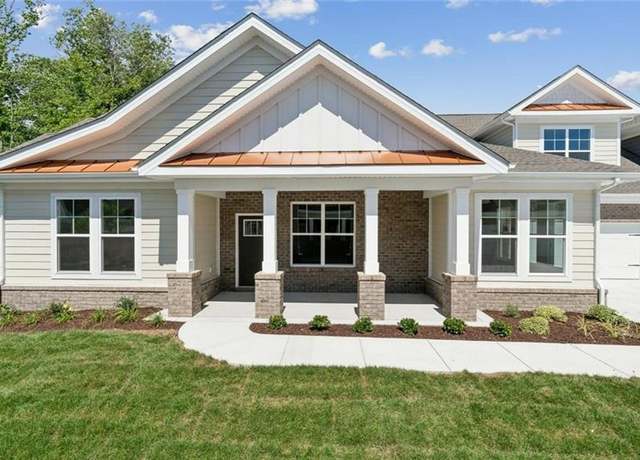 Property at 2212 Edwin Dr, Chesapeake, VA 23322, 3 beds, 3 baths