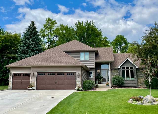 Property at 12612 95th Pl N, Maple Grove, MN 55369, 5 beds, 4 baths