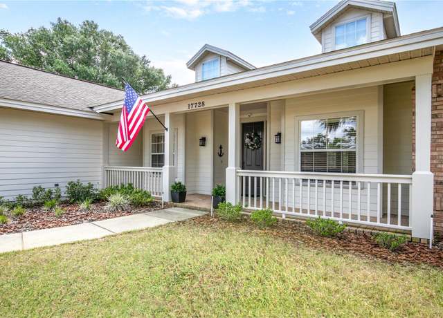 Property at 17728 Palm View Cir, Mount Dora, FL 32757, 3 beds, 2.5 baths