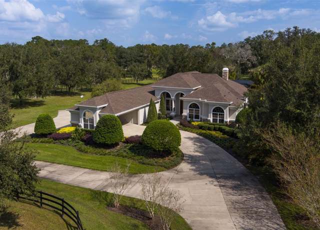 Property at 11901 NW 83rd Ter, Reddick, FL 32686, 4 beds, 4.5 baths