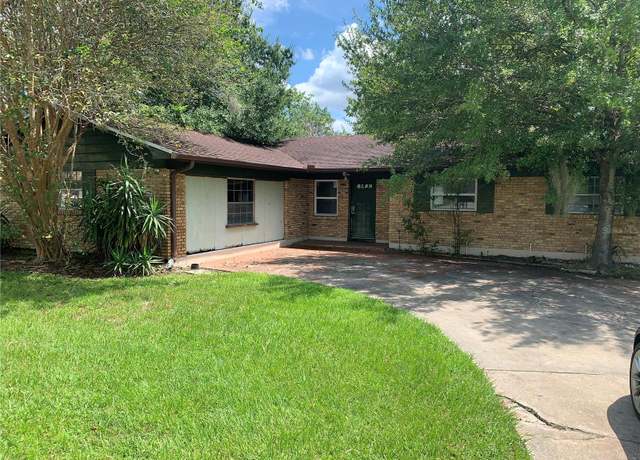 Property at 207 Robin Rd, Altamonte Springs, FL 32701, 3 beds, 3 baths