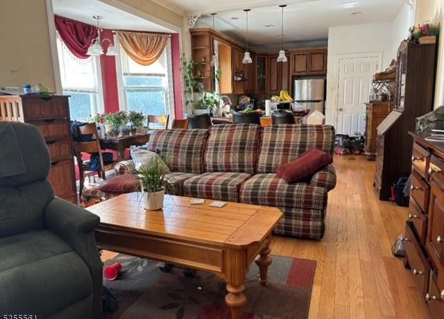 Property at 16 Jacksonville Rd, Montville Twp., NJ 07082-1107, 2 beds, 1 bath