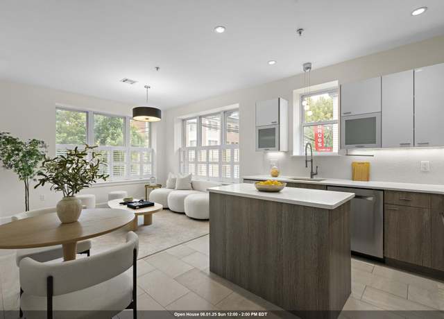 Property at 471 MONMOUTH St #1, Jersey City, NJ 07302, 3 beds, 3 baths