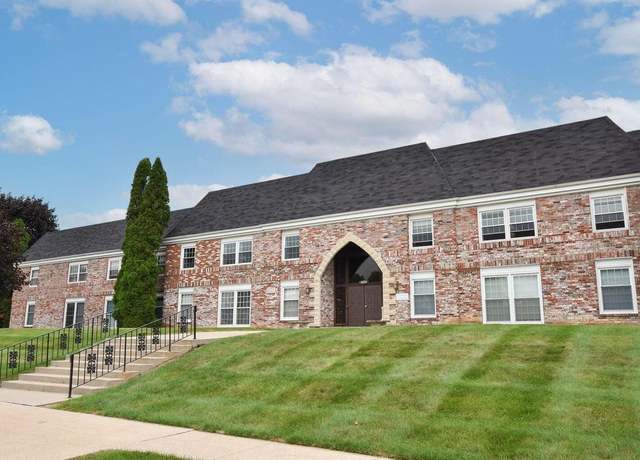 Property at 2076 Chateau Ct #106, Grafton, WI 53024, 2 beds, 1 bath