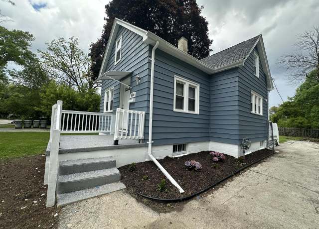 Property at 4960 N 58th St, Milwaukee, WI 53218, 4 beds, 1 bath