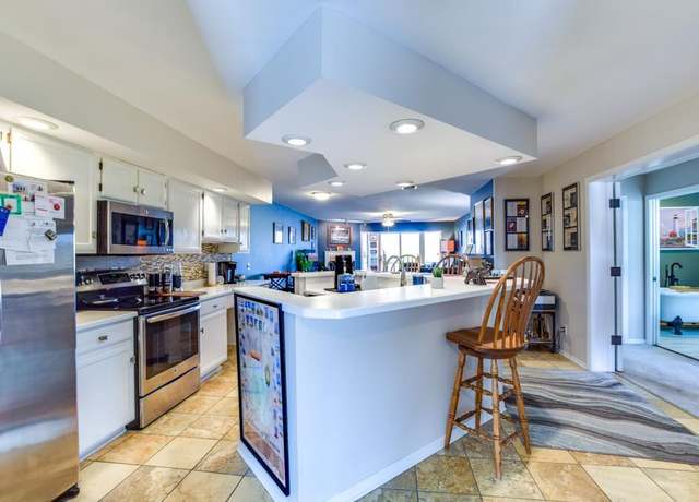 Property at 5375 Mariners Cove Dr #108, Madison, WI 53704, 1 bed, 1.5 baths