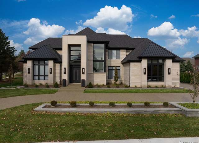 Property at 3247 BARON Dr, Bloomfield Hills, MI 48302 2094, 4 beds, 5 baths