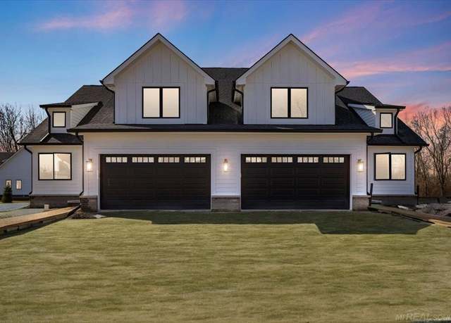 Property at 5784 Heights Blvd, Sterling Heights, MI 48314, 3 beds, 3.5 baths