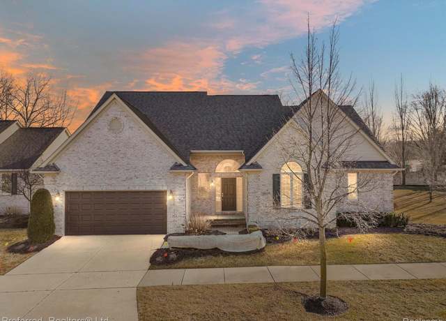 Property at 25336 Sutton Ct, Novi, MI 48374, 3 beds, 2.5 baths