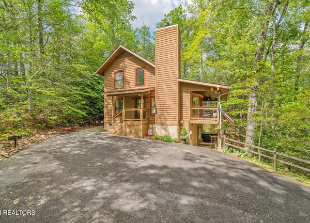 Property at 456 Patterson Ln, Gatlinburg, TN 37738, 3 beds, 2 baths