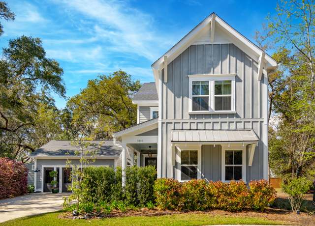 Property at 1810 Fleming Woods Rd, Charleston, SC 29412, 3 beds, 2.5 baths