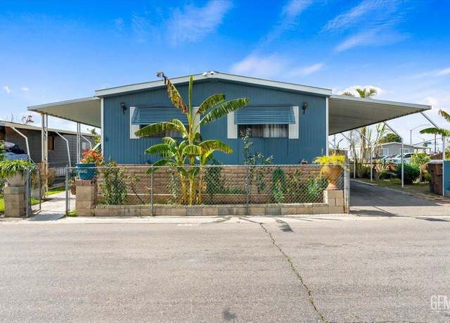 Property at 216 Vivian Ln, Bakersfield, CA 93308, 3 beds, 2 baths