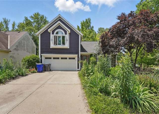 Property at 14953 W 124th Ter, Olathe, KS 66062, 4 beds, 3 baths