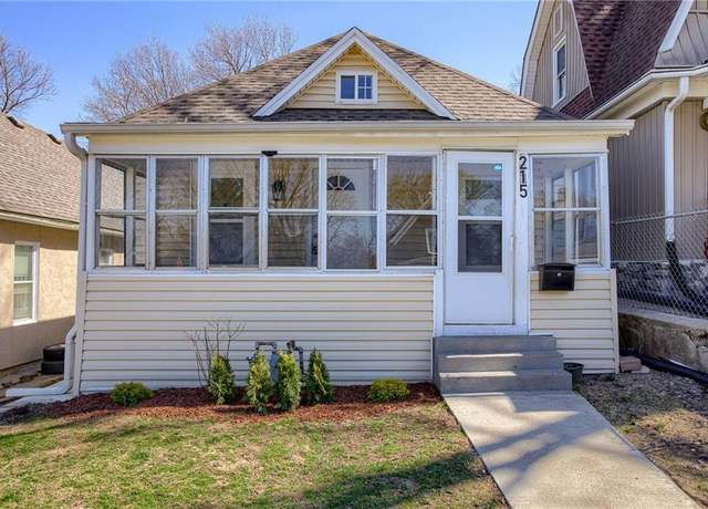 Property at 215 N Valley St, Kansas City, KS 66102, 2 beds, 1 bath
