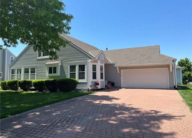 Property at 1515 NW Primrose Ln, Blue Springs, MO 64015, 3 beds, 3 baths