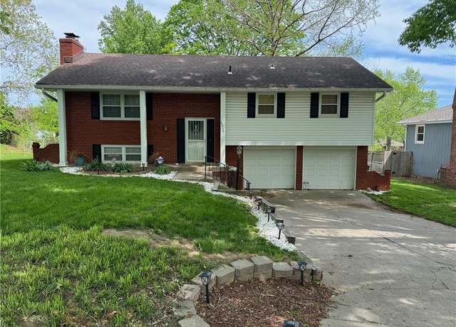 Property at 8916 E 57th St, Raytown, MO 64133, 3 beds, 2.5 baths
