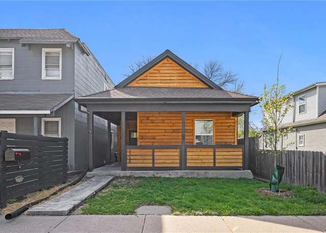 Property at 2728 Holly St, Kansas City, MO 64108, 2 beds, 1 bath