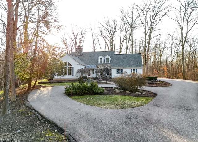 Property at 20 Stonecreek Dr, Chagrin Falls, OH 44022, 6 beds, 4.5 baths