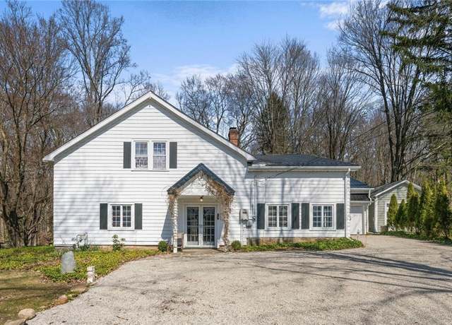 Property at 7428 Chagrin Rd, Chagrin Falls, OH 44023, 4 beds, 2 baths