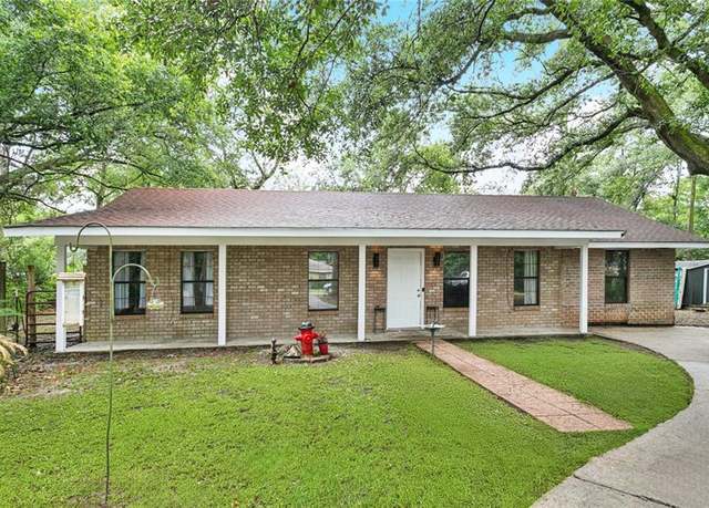 Property at 74499 Epsilon Ave, Covington, LA 70433, 4 beds, 1 bath