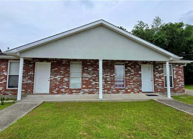 Property at 1915-1917 Tusa Dr, Violet, LA 70092, 4 beds, 2 baths