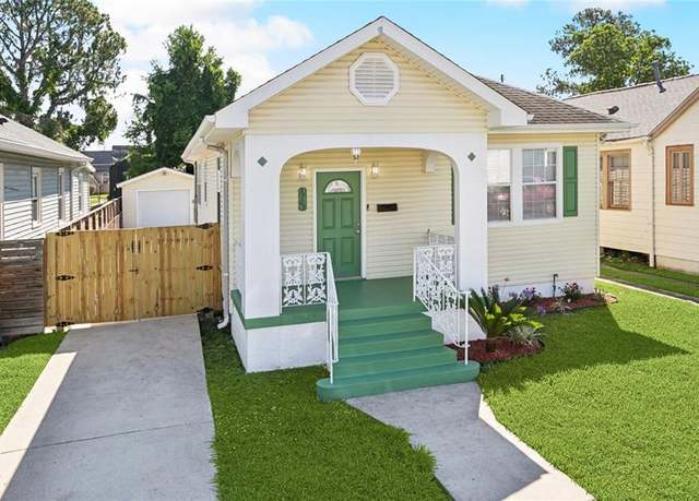 Property at 3725 Clermont Dr, New Orleans, LA 70122, 3 beds, 2 baths