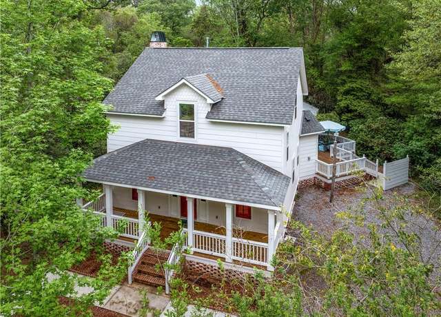 Property at 71434 Saint Joseph St, Abita Springs, LA 70420, 3 beds, 2.5 baths
