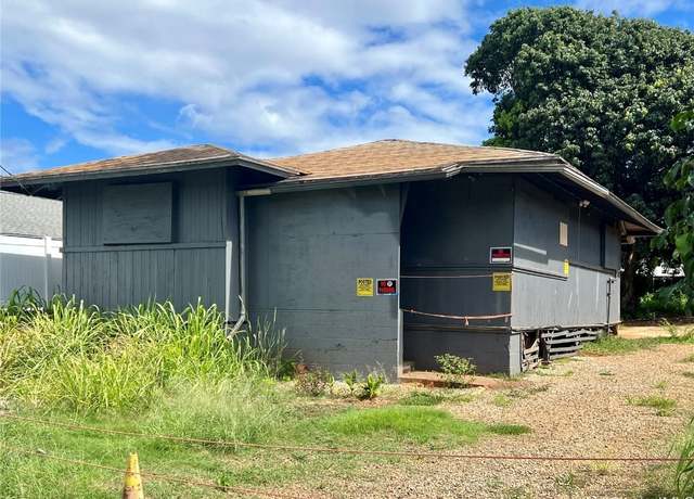 Property at 216 Walker Ave, Wahiawa, HI 96786, 3 beds, 1 bath