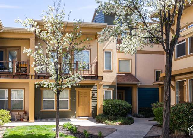 Property at 1048 W Shepard Creek Pkwy N #4, Farmington, UT 84025, 2 beds, 2 baths