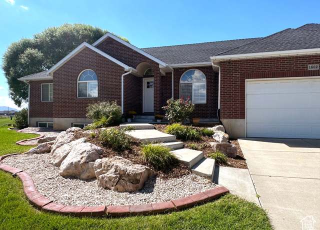 Property at 1602 Doral Dr, Syracuse, UT 84075, 7 beds, 3 baths